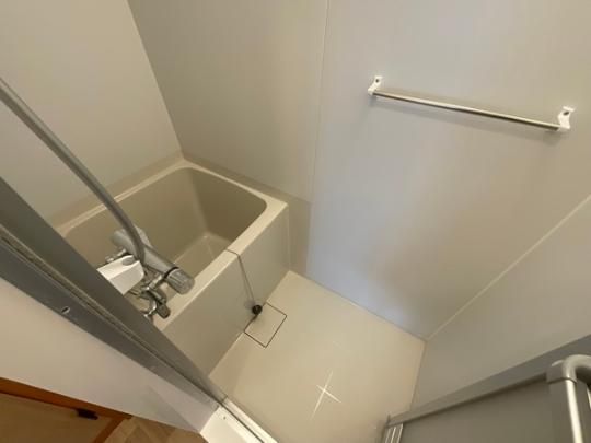 �y���̑��z�@�o�X�^�V�����[