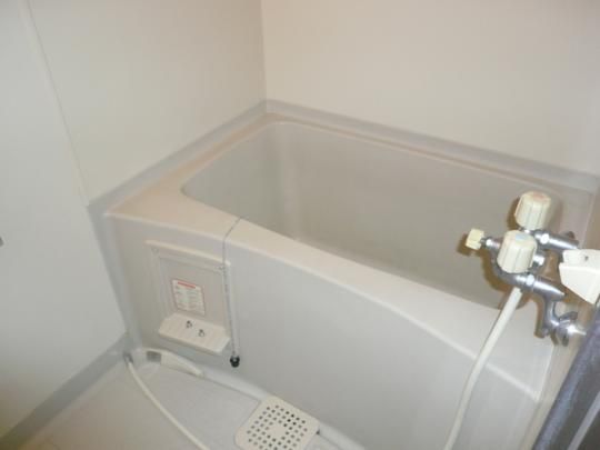 �y���̑��z�@�o�X�^�V�����[