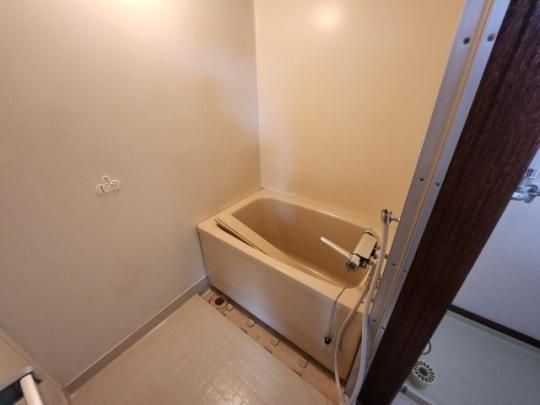 �y���̑��z�@�o�X�^�V�����[