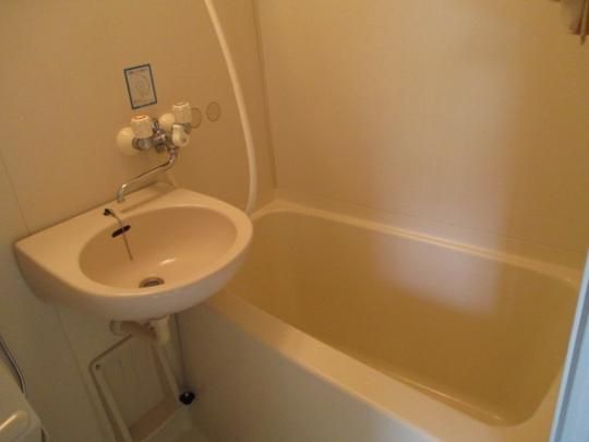 �y���̑��z�@�o�X�^�V�����[