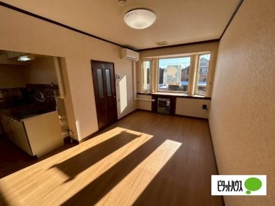 �y���̑��z�@���r���O