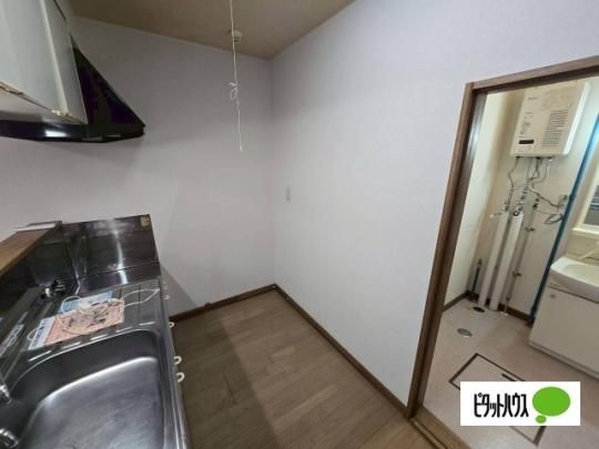 �y���̑��z�@�L�b�`��