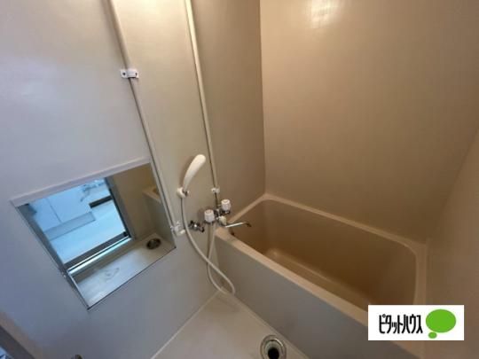 �y���̑��z�@�o�X�^�V�����[