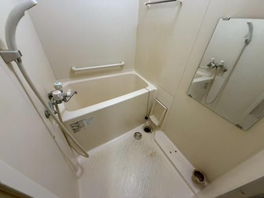 �y���̑��z�@�o�X�^�V�����[