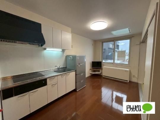 �y���̑��z�@���r���O