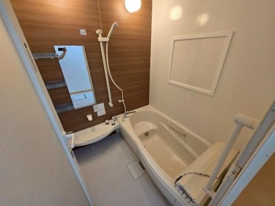 �y���̑��z�@�o�X�^�V�����[