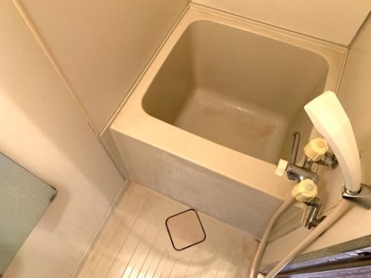 �y���̑��z�@�o�X�^�V�����[