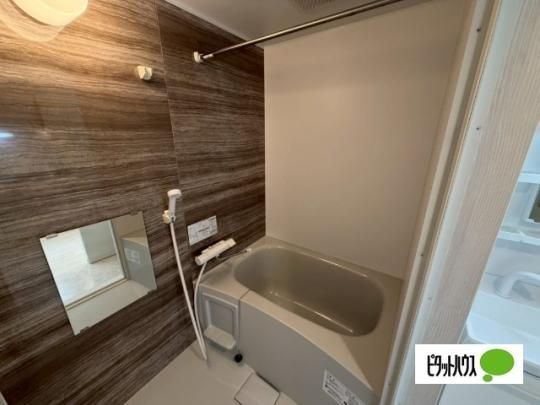 �y���̑��z�@�o�X�^�V�����[