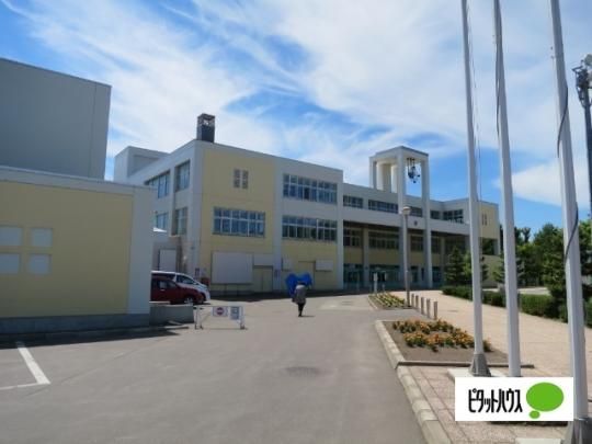 �y���Ӂz�@����s���k�����w�Z�F476m