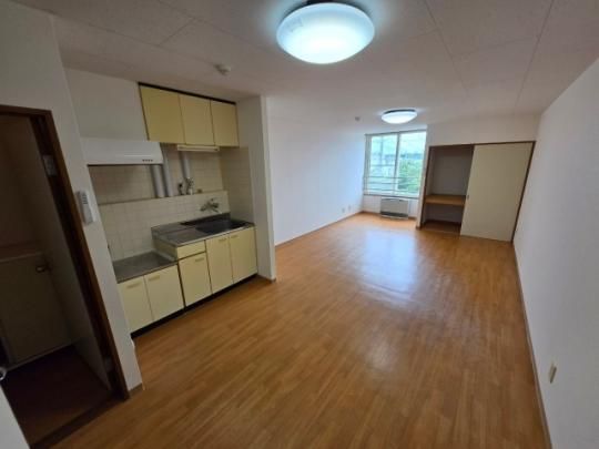 �y���̑��z�@���r���O