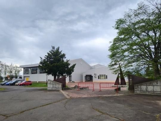 �y���Ӂz�@�莺�����莺�쏬�w�Z�F2003m