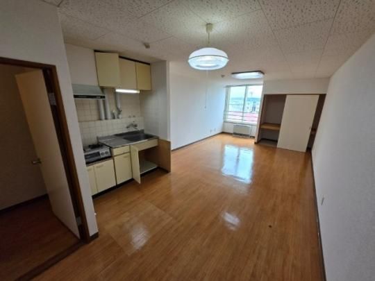 �y���̑��z�@���r���O