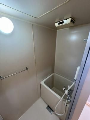 �y���̑��z�@�o�X�^�V�����[