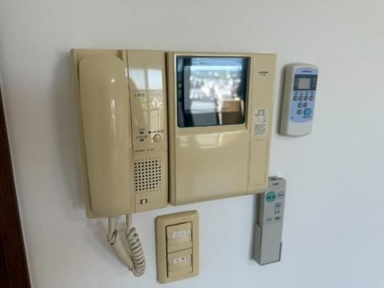 �y���̑��z�@�Z�L�����e�B